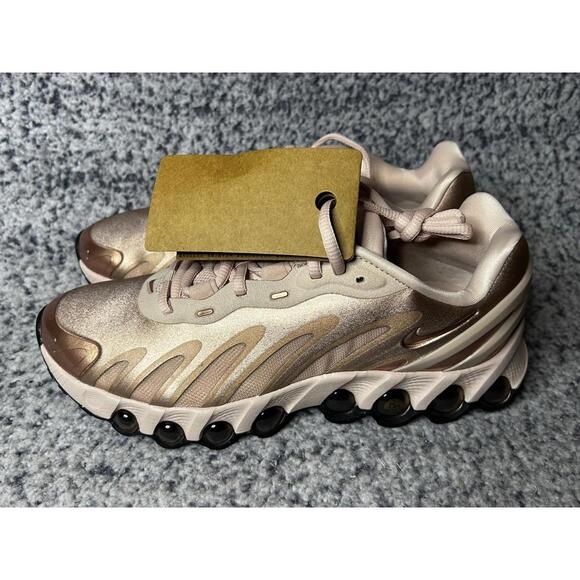Nike Air Max DN Metallic Beige Bronze Gradient US 8.5 NWOB - Picture 2 of 6